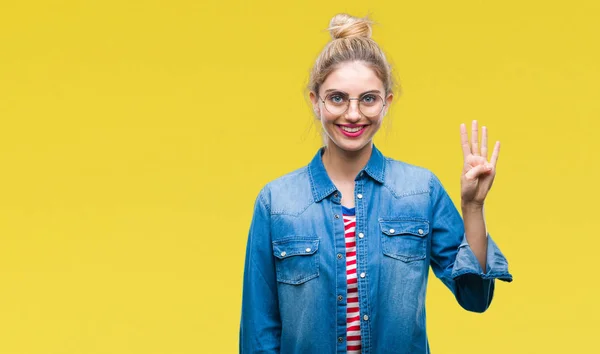 Joven Hermosa Mujer Rubia Con Gafas Sobre Fondo Aislado Mostrando —  Fotos de Stock