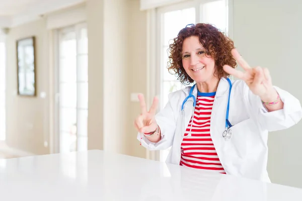 Senior Doctor Woman Wearing Medical Robe Clinic Smiling Looking Camera — Stock Photo, Image