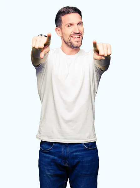 Handsome Man Wearing Casual White Shirt Pointing You Camera Fingers — Stock Photo, Image