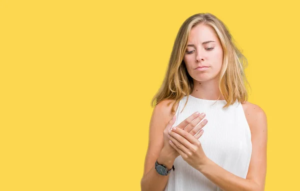 Mooie Elegante Jongedame Geïsoleerde Achtergrond Lijden Pijn Handen Vingers Artritis — Stockfoto