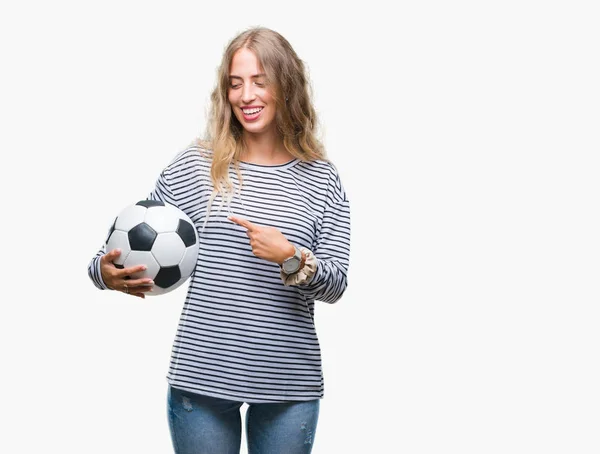 Linda Jovem Loira Segurando Bola Futebol Sobre Fundo Isolado Muito — Fotografia de Stock