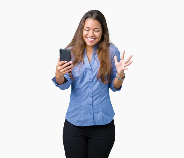 Junge Schöne Brünette Geschäftsfrau Mit Smartphone Über Isoliertem Hintergrund Sehr — Stockfoto