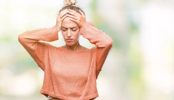 Vacker Ung Blond Kvinna Över Isolerade Bakgrund Lider Huvudvärk Desperat — Stockfoto