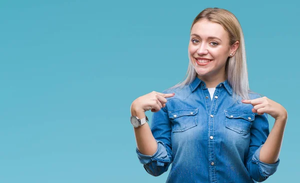 Jonge Blonde Vrouw Geïsoleerde Achtergrond Zoek Vertrouwen Met Glimlach Het — Stockfoto