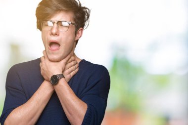 Gözlük üzerinde arka plan bağırarak izole ve çünkü boğmak yakışıklı delikanlı acı kendi ellerimle öldürürüm. Sağlık sorunu. Yaralarından ve intihar kavramı.