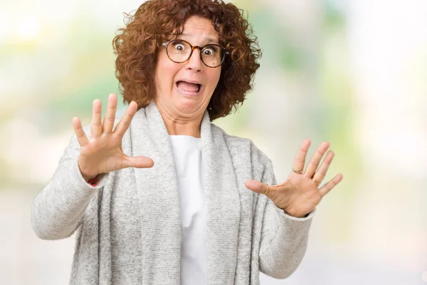 Hermosa Mujer Mediana Edad Ager Usando Chaqueta Gafas Sobre Fondo —  Fotos de Stock