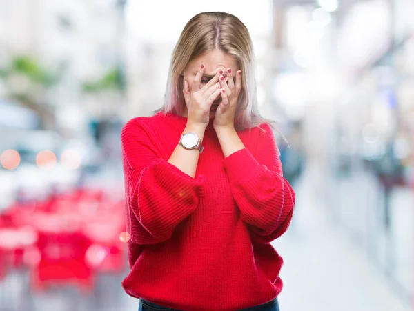 Mujer Rubia Joven Que Usa Suéter Invierno Sobre Fondo Aislado —  Fotos de Stock