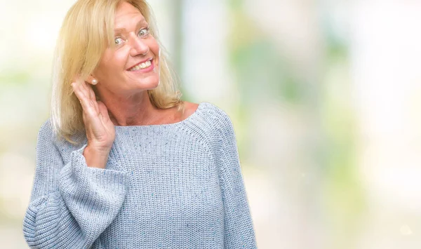 Mulher Loira Meia Idade Vestindo Camisola Inverno Sobre Fundo Isolado — Fotografia de Stock