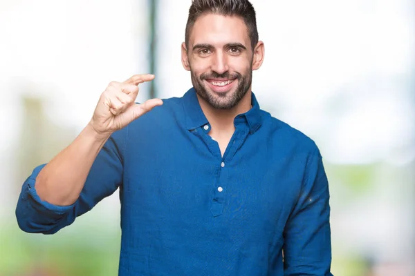 Joven Hombre Guapo Sobre Fondo Aislado Sonriente Seguro Gesto Con — Foto de Stock