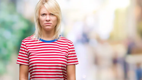Unga Vackra Blonda Kvinnan Över Isolerade Bakgrund Skeptiker Och Nervös — Stockfoto