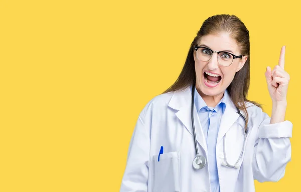 Middle Age Mature Doctor Woman Wearing Medical Coat Isolated Background — Stock Photo, Image