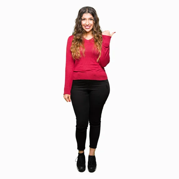 Joven Hermosa Mujer Vistiendo Suéter Rojo Sonriendo Con Cara Feliz —  Fotos de Stock