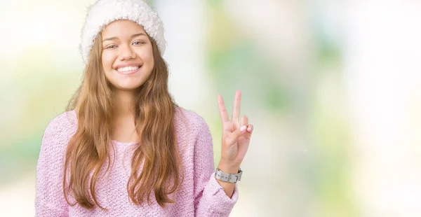 Giovane Bella Donna Bruna Che Indossa Maglione Cappello Invernale Sfondo — Foto Stock