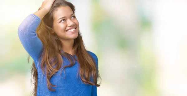 Giovane Bella Donna Bruna Indossa Maglione Blu Sfondo Isolato Sorridente — Foto Stock