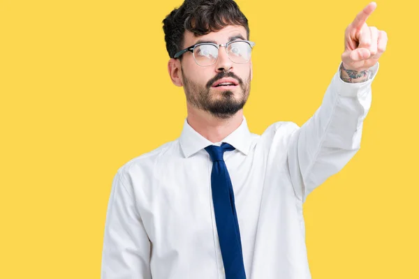 Junger Gutaussehender Geschäftsmann Mit Brille Über Isoliertem Hintergrund Der Mit — Stockfoto