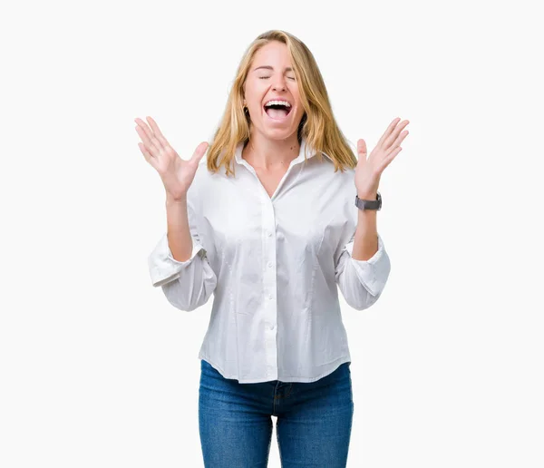 Hermosa Joven Mujer Negocios Sobre Fondo Aislado Celebrando Loco Loco — Foto de Stock