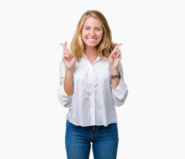 Mulher Negócios Jovem Bonita Sobre Fundo Isolado Sorrindo Cruzando Dedos — Fotografia de Stock