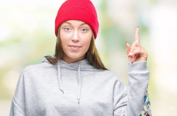 Mujer Hermosa Caucásica Joven Con Gorra Lana Sobre Fondo Aislado —  Fotos de Stock