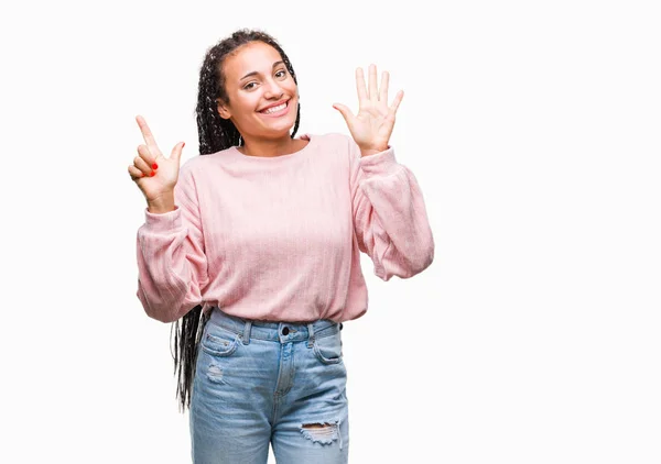 Молодая Косичка Африканская Американка Свитере Изолированном Фоне Показывает Показывает Пальцами — стоковое фото