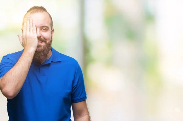 Joven Hombre Hipster Caucásico Con Camisa Azul Sobre Fondo Aislado — Foto de Stock