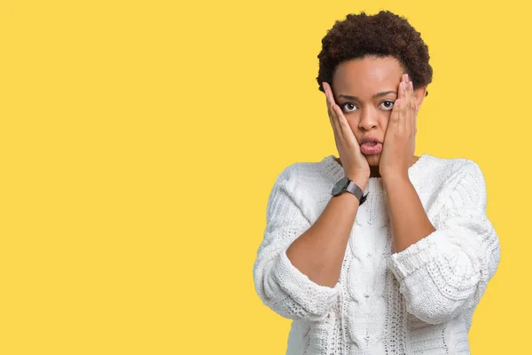 Bella Giovane Donna Afroamericana Che Indossa Maglione Sfondo Isolato Mani — Foto Stock