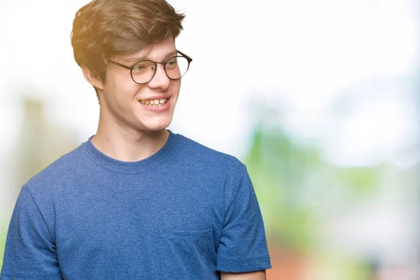 Junger Gutaussehender Mann Mit Brille Vor Isoliertem Hintergrund Der Mit — Stockfoto