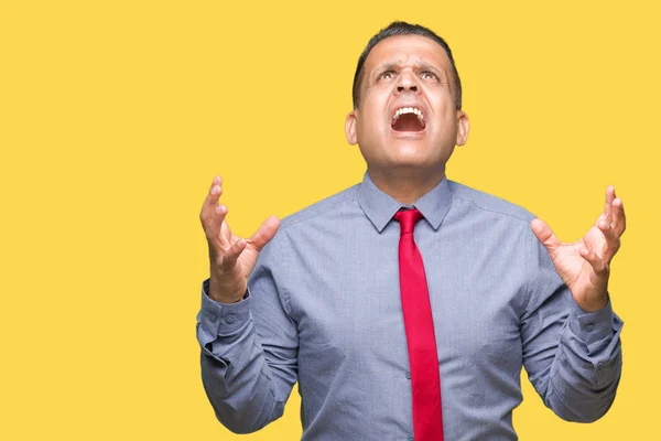 Hombre Árabe Mediana Edad Con Corbata Roja Sobre Fondo Aislado —  Fotos de Stock