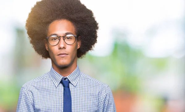 Unga Afroamerikanska Affärsman Med Afro Hår Glasögon Händer Tillsammans Och — Stockfoto