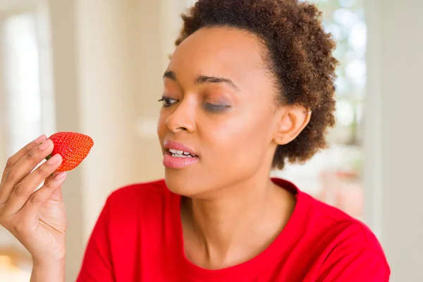 Young African American Woman Eating Fresh Strawberries Breakfast Confident Expression — Stock Photo, Image
