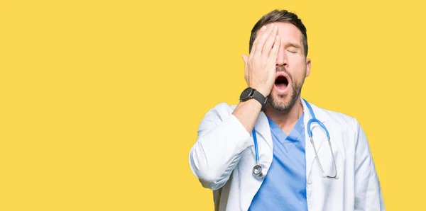 Handsome Doctor Man Wearing Medical Uniform Isolated Background Yawning Tired — Stock Photo, Image