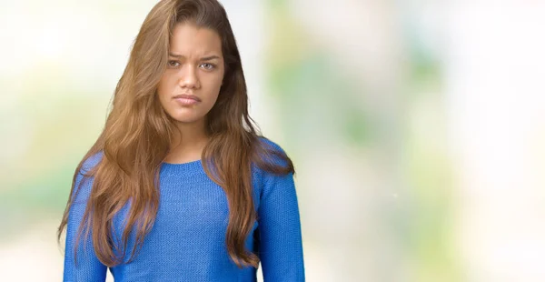 Jovem Bela Mulher Morena Vestindo Camisola Azul Sobre Fundo Isolado — Fotografia de Stock