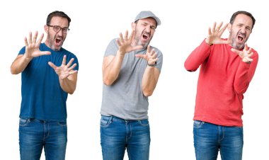 Şokta bağırarak beyaz izole arka plan korkuyor ve korku ifade dur hareketi el ile ile dehşete yakışıklı üst düzey adam kolaj. Panik kavramı.