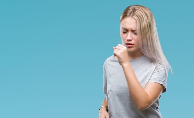 Genç Sarışın kadın hasta ve soğuk veya bronşit için semptom olarak öksürük duygu izole arka plan yüzünden. Sağlık kavramı.