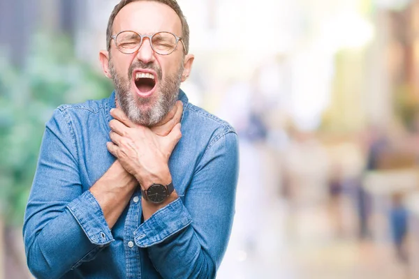 Ein Älterer Mann Mittleren Alters Der Eine Brille Über Isoliertem — Stockfoto