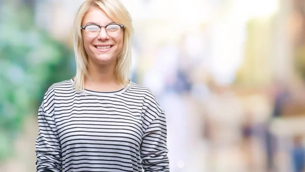 Joven Mujer Rubia Hermosa Con Gafas Sobre Fondo Aislado Con — Foto de Stock