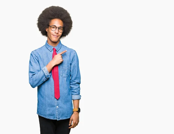 Jovem Homem Negócios Afro Americano Com Cabelo Afro Vestindo Óculos — Fotografia de Stock