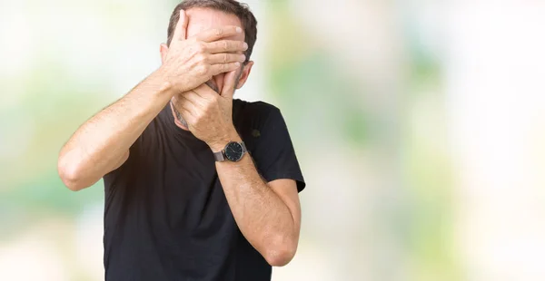 Guapo Mediana Edad Hoary Hombre Mayor Sobre Fondo Aislado Cubriendo —  Fotos de Stock