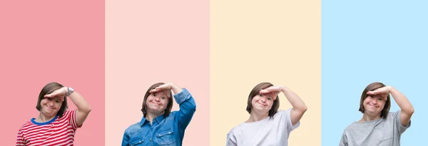 カラフルなストライプの上ダウン症女性のコラージュは 非常に幸せと笑顔の頭上の手で遠く離れている背景を分離しました 概念を検索 — ストック写真