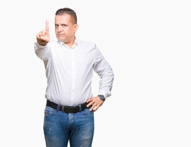 Orta yaş Arap zarif adam izole arka plan işaret parmağını ve kızgın ifade ile