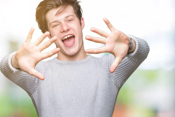 Joven Hombre Guapo Con Suéter Invierno Sobre Fondo Aislado Mostrando —  Fotos de Stock