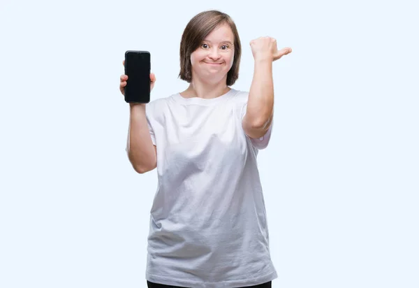 Mulher Adulta Jovem Com Síndrome Mostrando Tela Smartphone Sobre Fundo — Fotografia de Stock