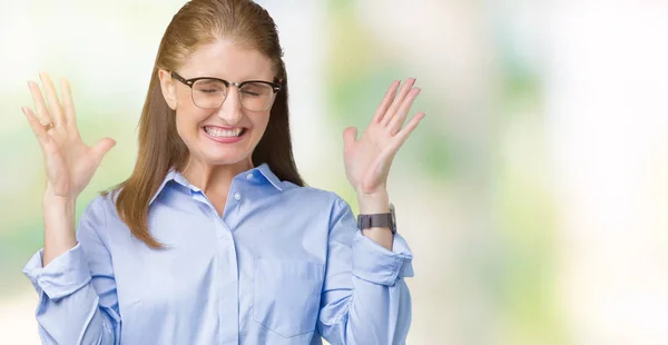 Kobiety Dojrzałe Biznesu Piękne Średnim Wieku Okularach Białym Tle Obchodzi — Zdjęcie stockowe