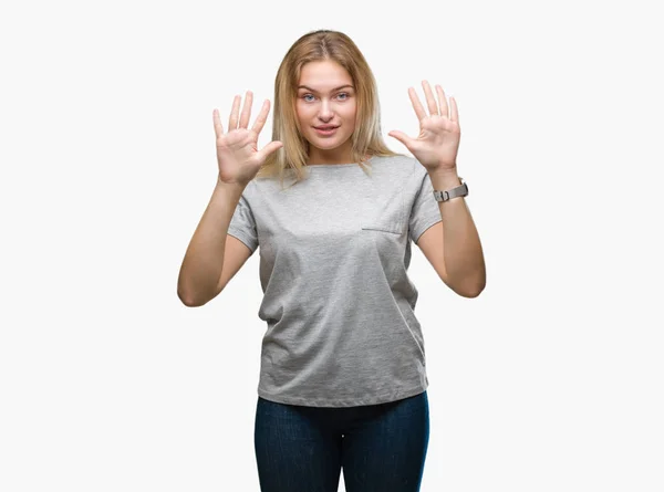 年轻的高加索妇女在孤立的背景显示和指向与手指数字十同时微笑自信和快乐 — 图库照片
