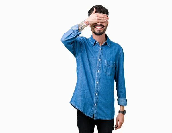 Giovane Bell Uomo Sfondo Isolato Sorridente Ridente Con Gli Occhi — Foto Stock