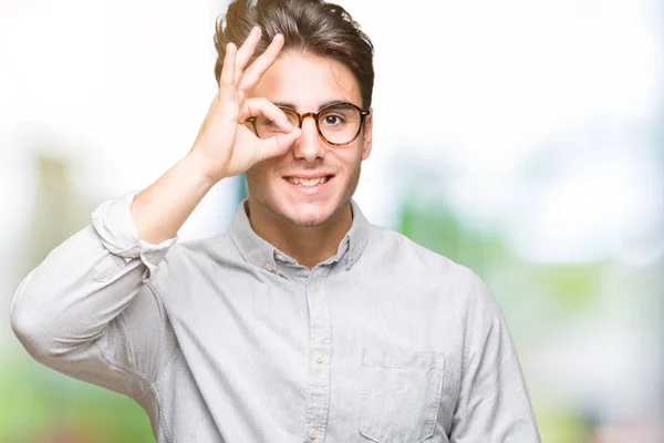 Ung Vacker Man Glasögon Över Isolerade Bakgrund Gör Gest Med — Stockfoto