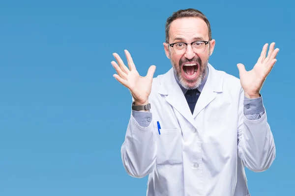 Hombre Profesional Alzado Mediana Edad Con Abrigo Blanco Sobre Fondo — Foto de Stock