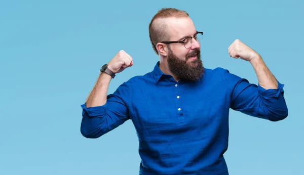 Jonge Kaukasische Hipster Man Dragen Van Bril Geïsoleerde Achtergrond Armen — Stockfoto