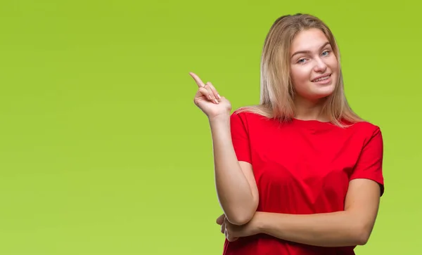 Mujer Caucásica Joven Sobre Fondo Aislado Con Una Gran Sonrisa —  Fotos de Stock