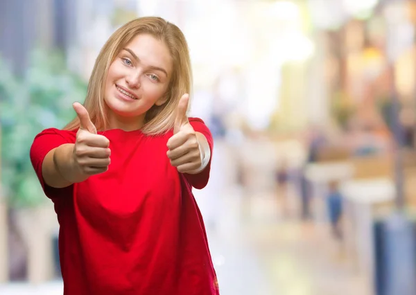 Jonge Kaukasische Vrouw Geïsoleerde Achtergrond Goed Keuren Doen Positief Gebaar — Stockfoto