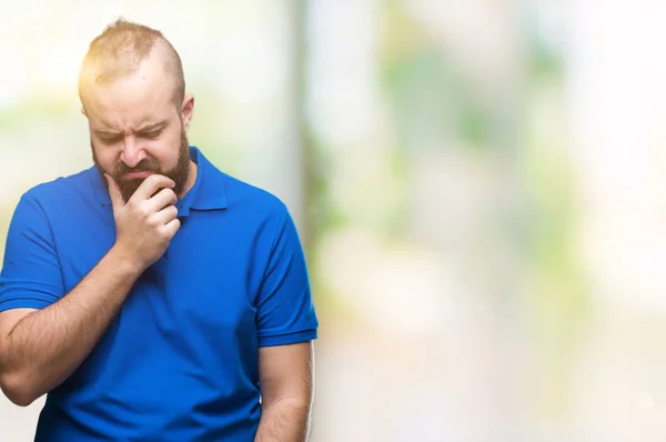 Junger Kaukasischer Hipster Mann Mit Blauem Hemd Vor Isoliertem Hintergrund — Stockfoto